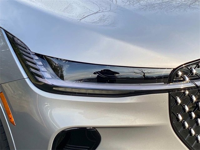 Used 2024 Lincoln Nautilus Reserve w/ Equipment Group 203A image 4