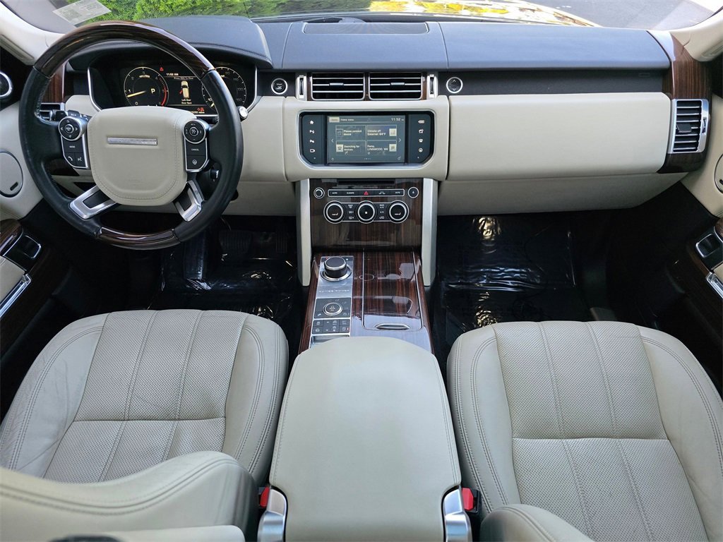 Used 2016 Land Rover Range Rover HSE image 10