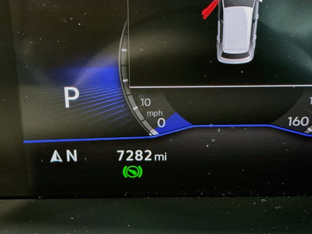 Certified 2025 Volkswagen Taos SE AWD/4WD image 14