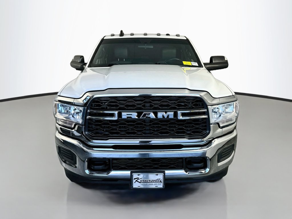 Used 2021 RAM 3500 Tradesman w/ Chrome Appearance Group AWD/4WD image 2