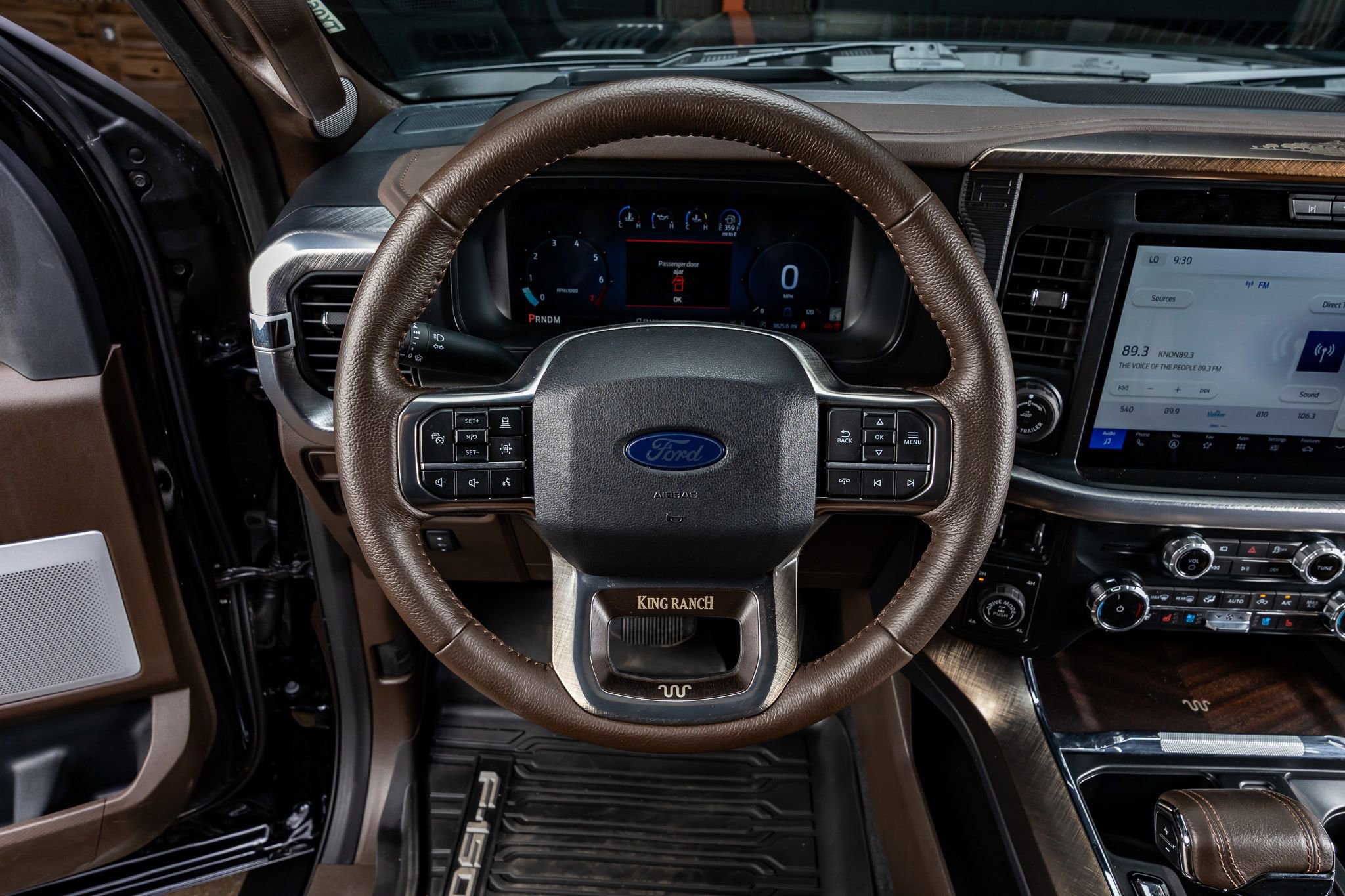 Used 2025 Ford F150 King Ranch w/ FX4 Off-Road Package image 19