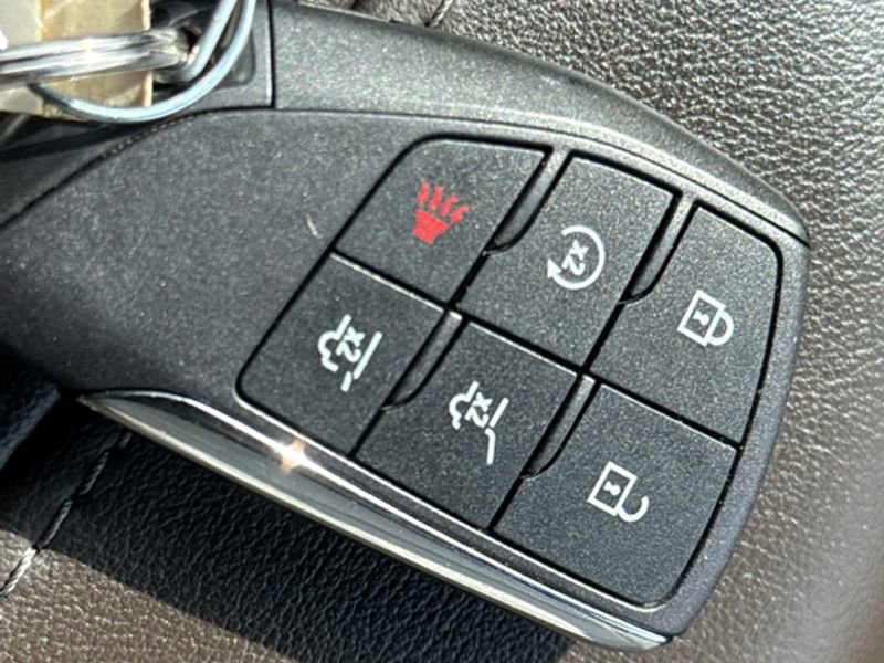 Used 2022 Chevrolet Tahoe LT w/ Luxury Package image 38