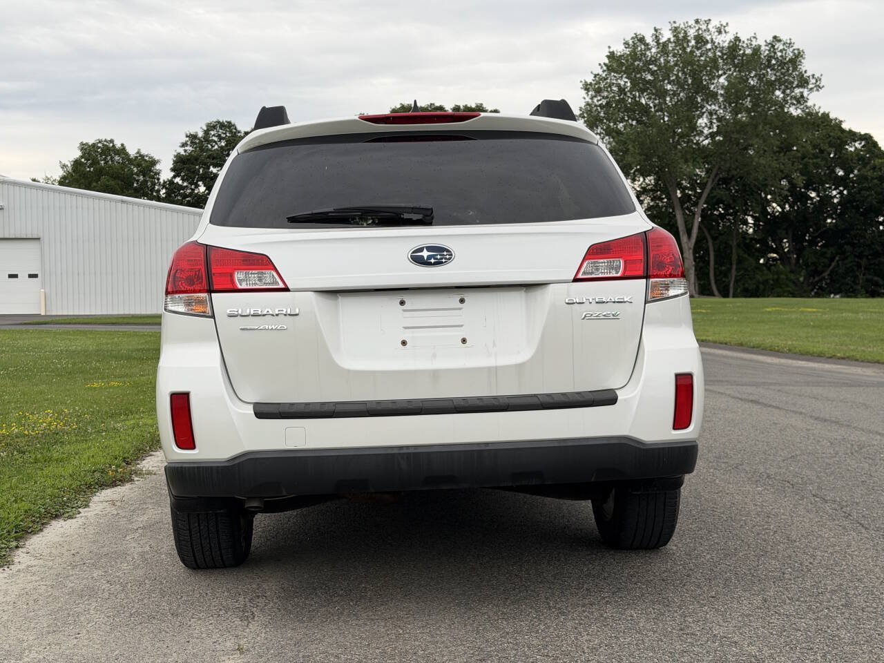 Used 2014 Subaru Outback 2.5i Premium AWD/4WD image 9
