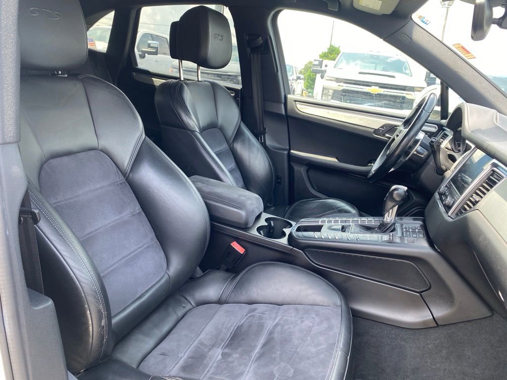 Used 2017 Porsche Macan GTS AWD/4WD image 23