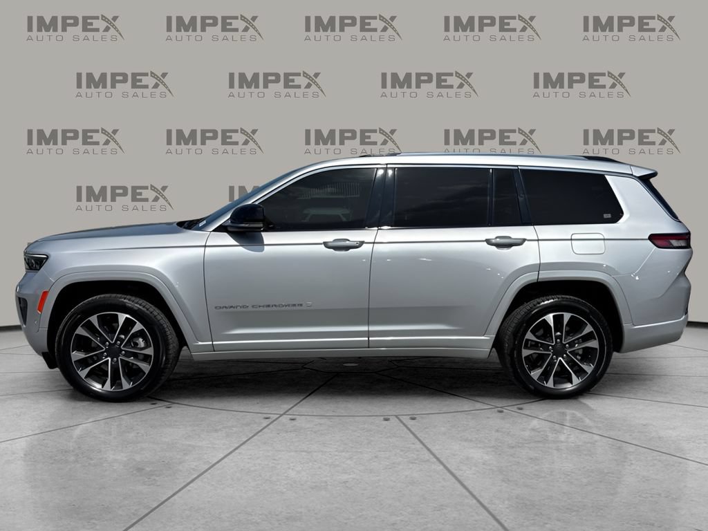 Used 2021 Jeep Grand Cherokee L Overland w/ Luxury Tech Group IV AWD/4WD image 2