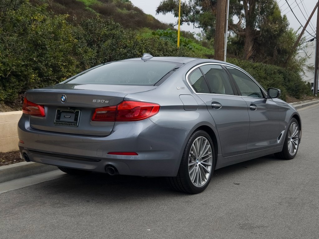Used 2018 BMW 530e image 5
