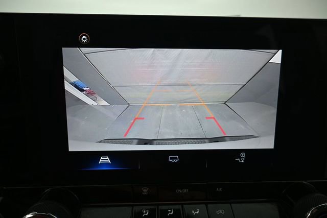 Used 2024 Chevrolet Colorado W/T RWD image 25