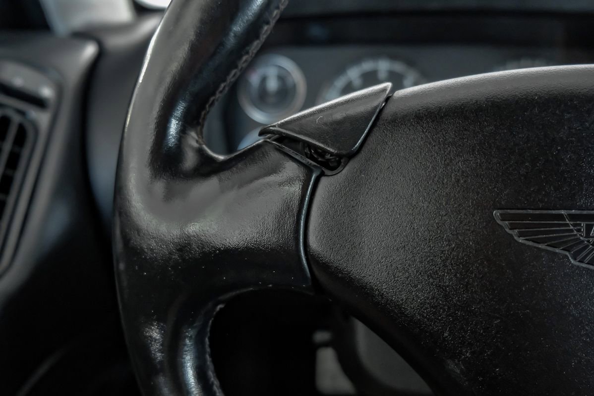 Used 2002 Aston Martin DB7 Vantage image 15