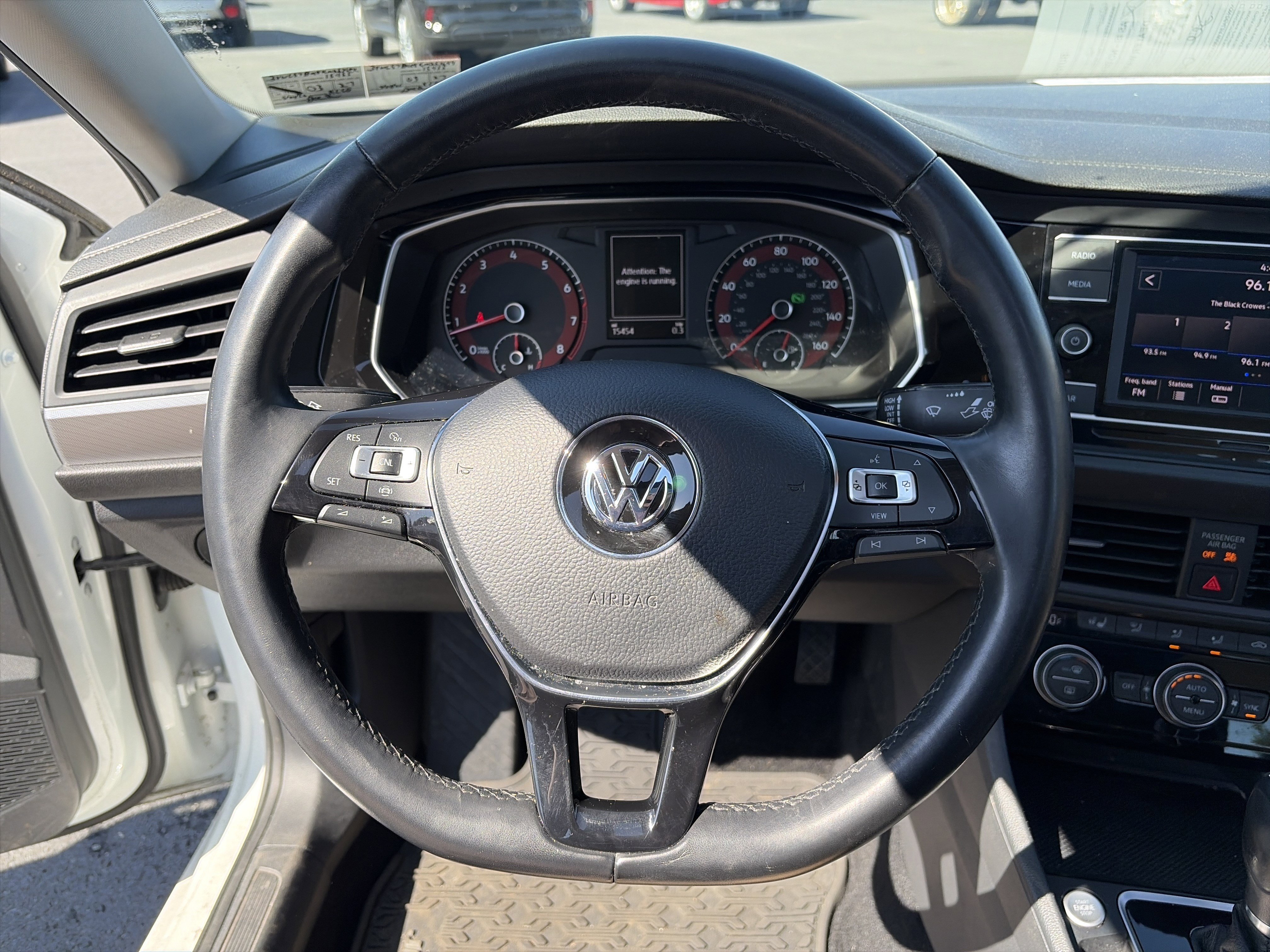 Used 2019 Volkswagen Jetta SE image 32
