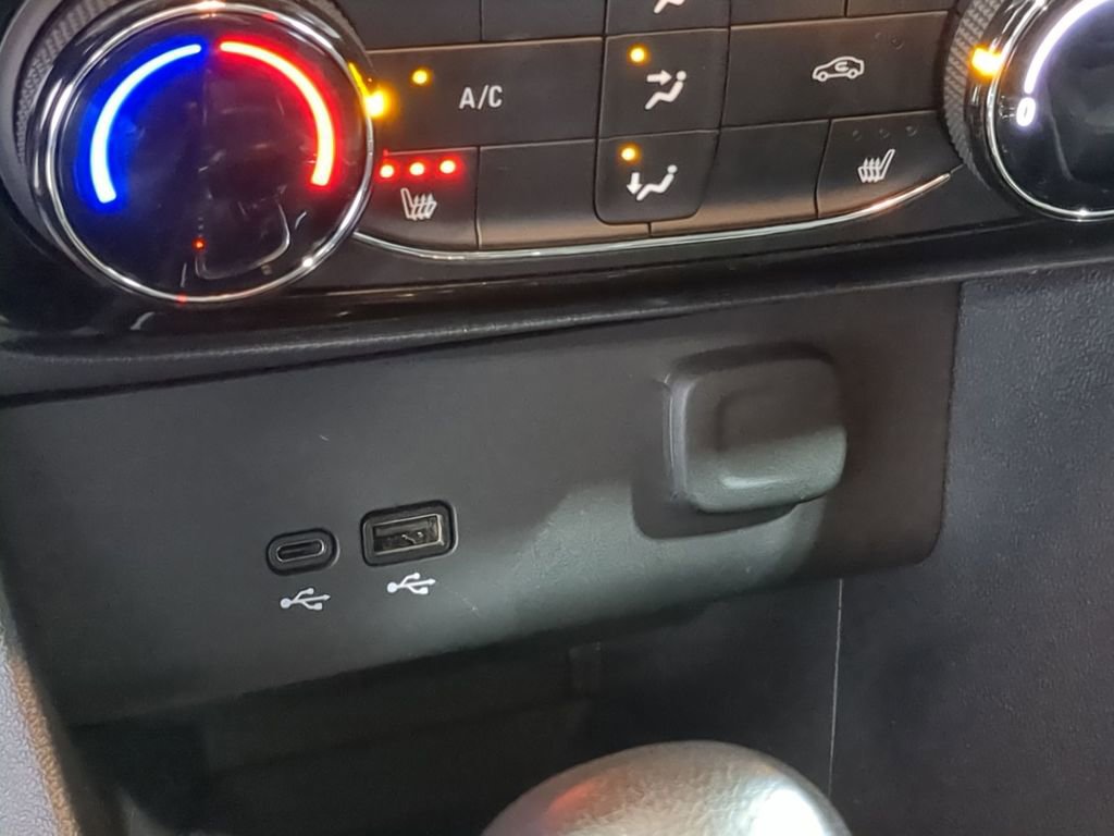Used 2024 Buick Encore GX Sport Touring w/ Comfort Package FWD image 34