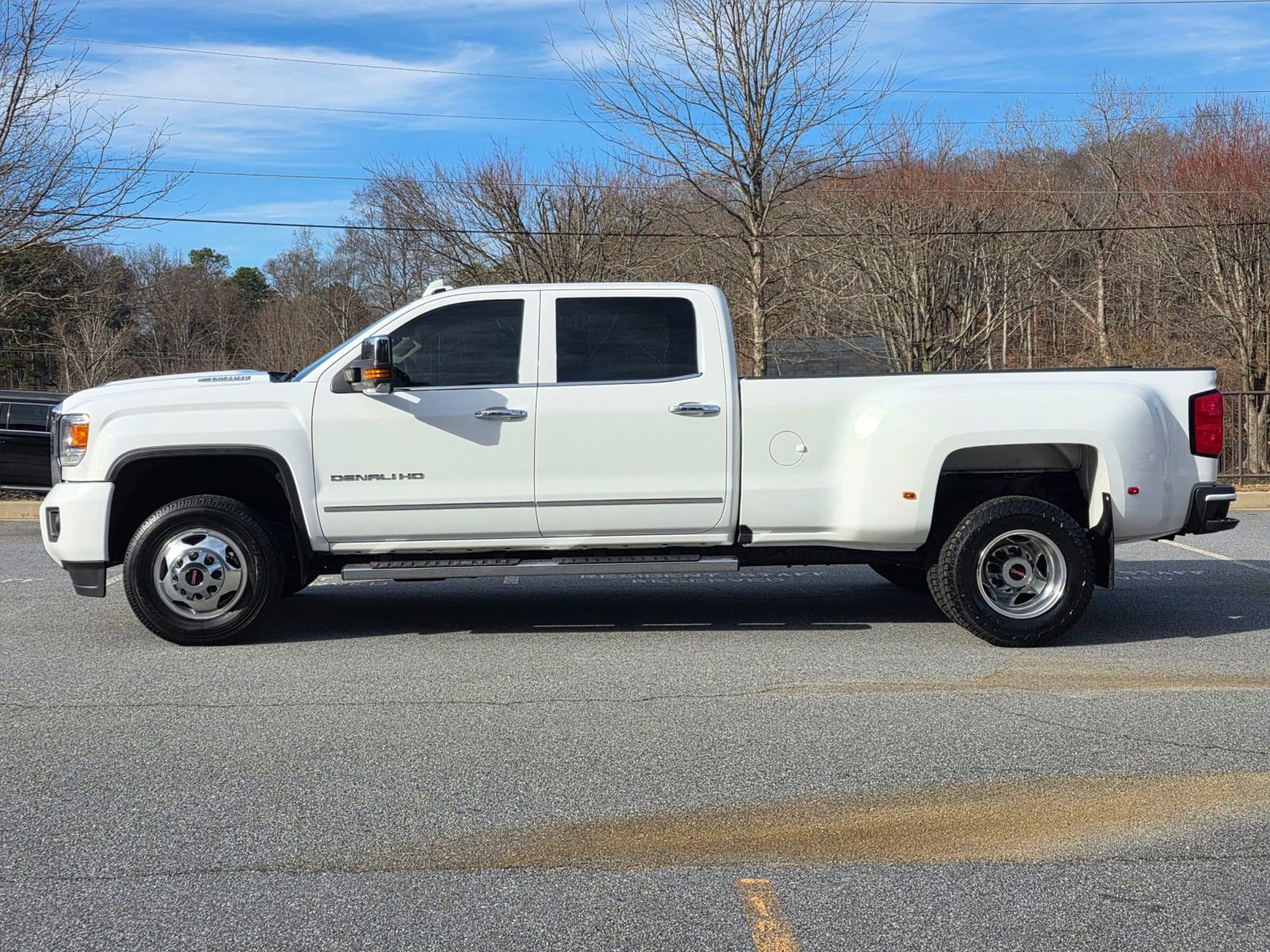 Used 2017 GMC Sierra 3500 Denali w/ Duramax Plus Package AWD/4WD image 5