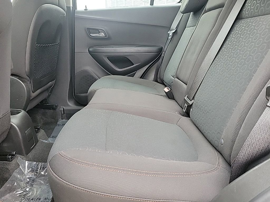 Used 2021 Chevrolet Trax LS image 12