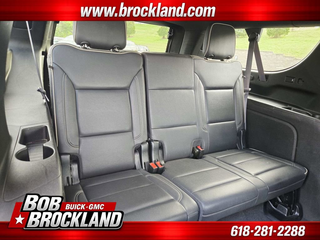 Used 2023 Chevrolet Suburban Premier image 15