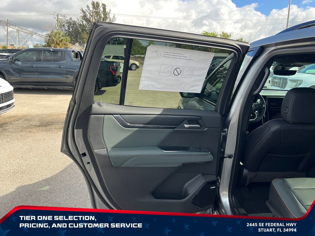 New 2026 GMC Acadia AT4 w/ Luxury Package AWD/4WD image 25