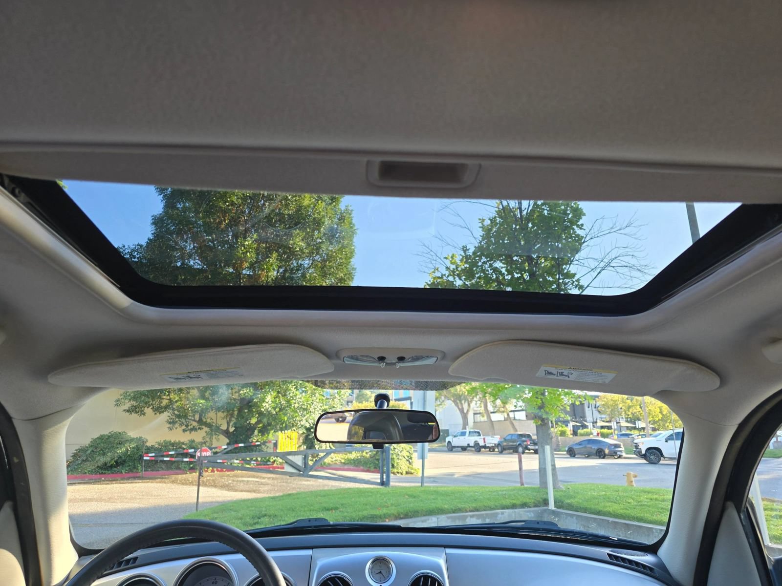 Used 2010 Chrysler PT Cruiser w/ Convenience Group FWD image 17