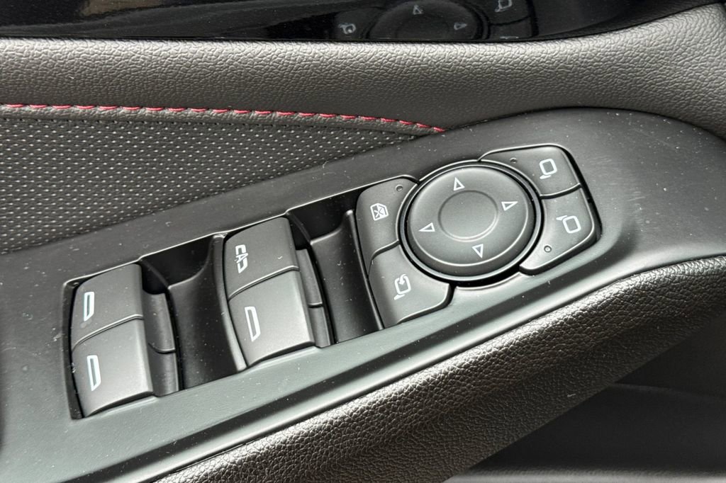 Used 2023 Chevrolet Traverse RS w/ LPO, Cargo Package FWD image 12