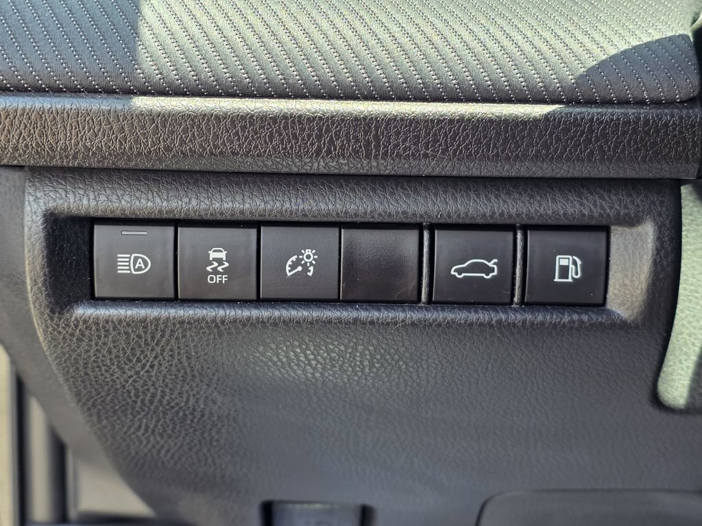Used 2025 Toyota Camry SE FWD image 27
