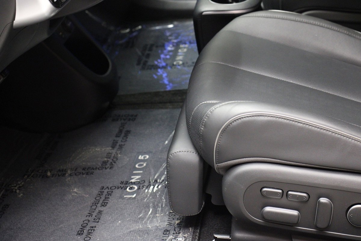 Used 2024 Hyundai Ioniq 5 Limited RWD image 9