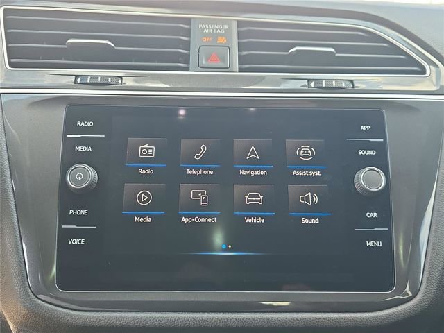 Used 2023 Volkswagen Tiguan SE R-Line FWD image 19