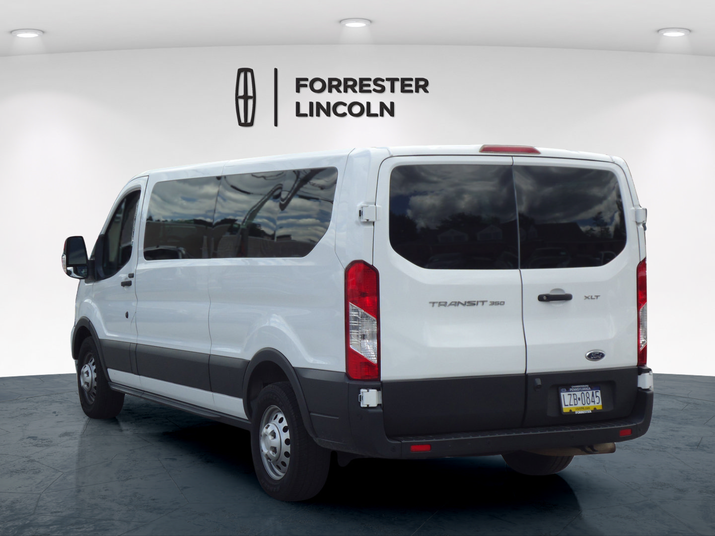 Used 2022 Ford Transit 350 XLT AWD/4WD image 5