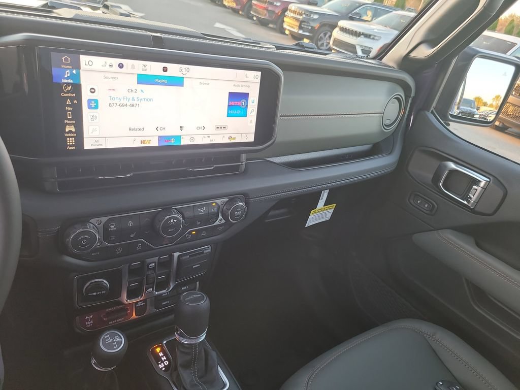 New 2026 Jeep Gladiator Mojave AWD/4WD image 23