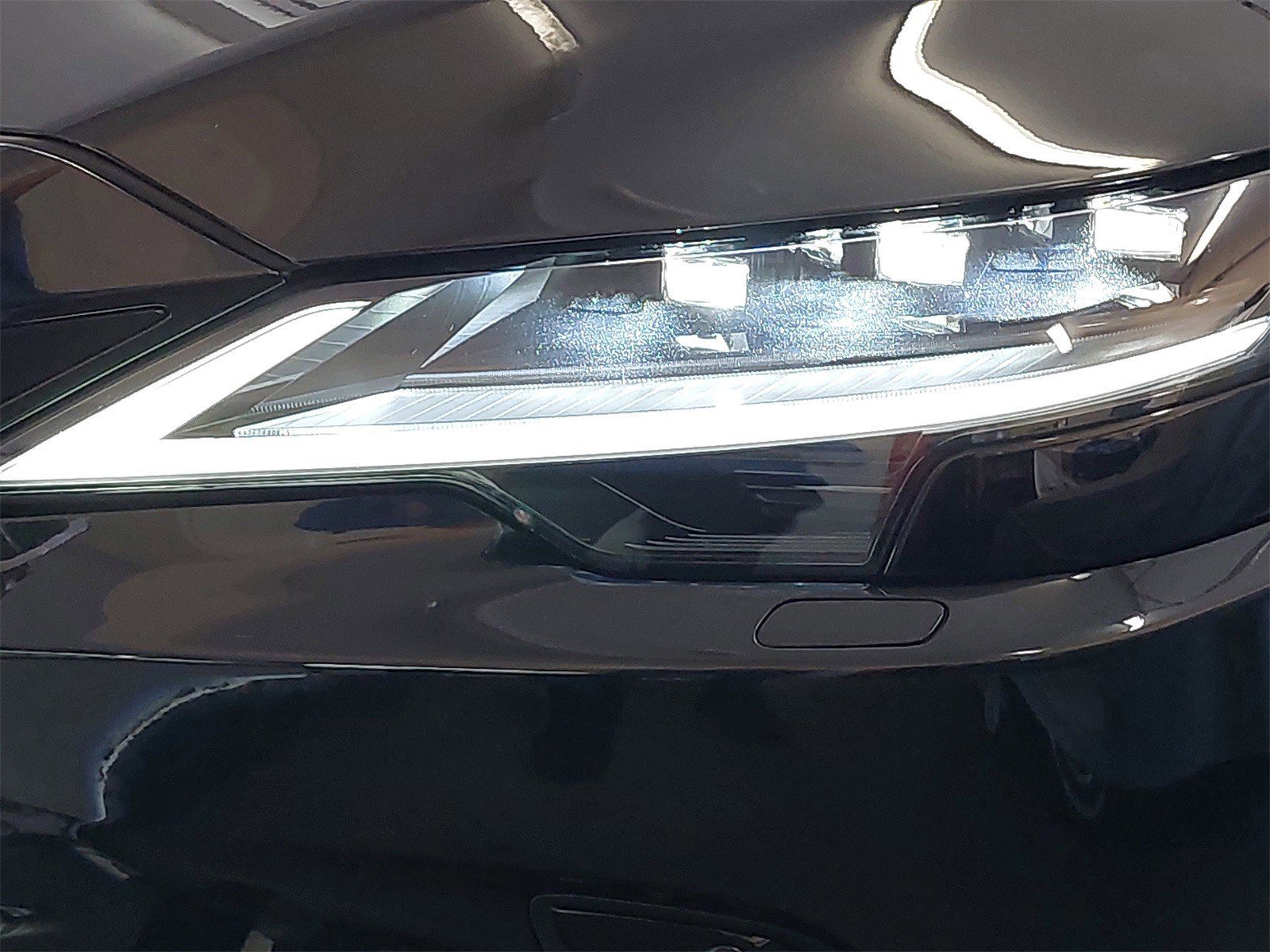 Used 2025 Lexus RX 450h AWD w/ Convenience Package image 36