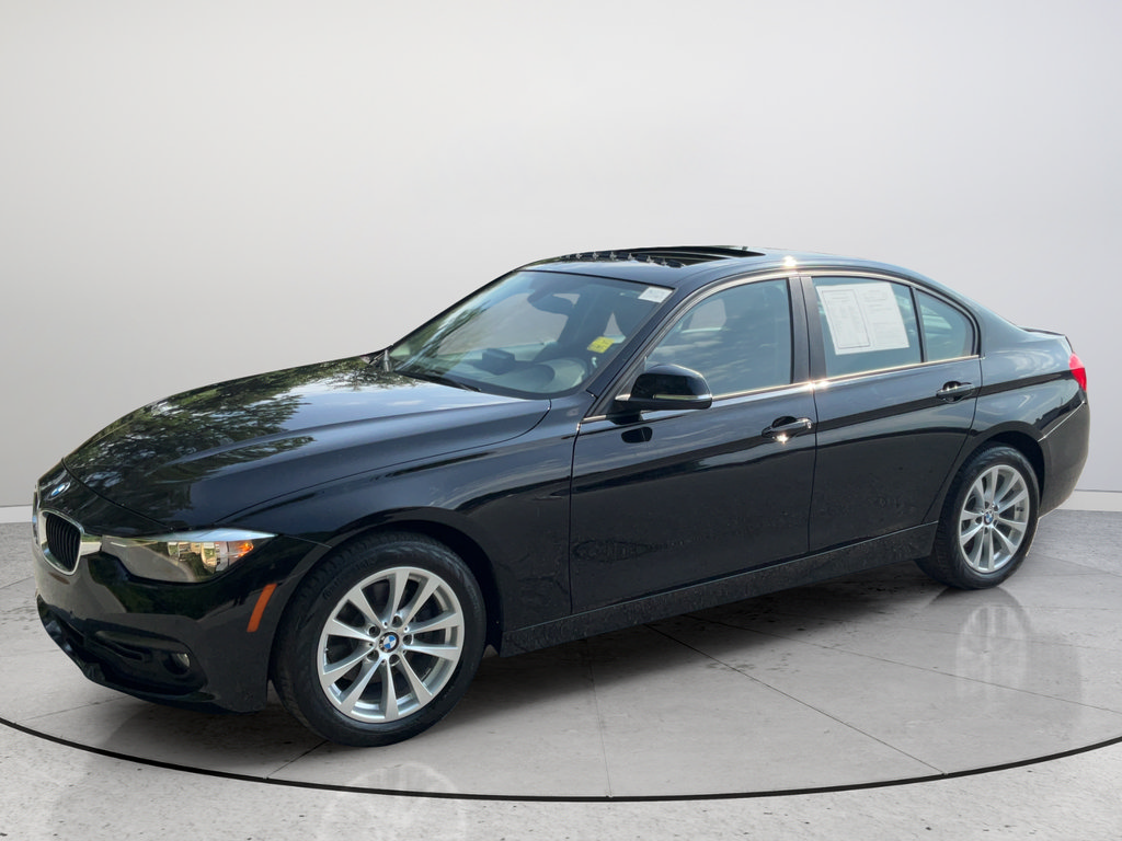 Used 2016 BMW 320i Sedan RWD image 6