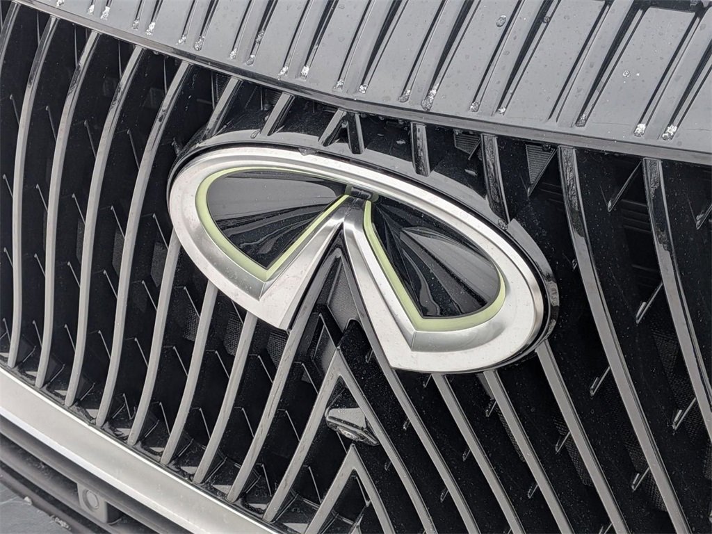 New 2026 INFINITI QX80 Luxe image 9