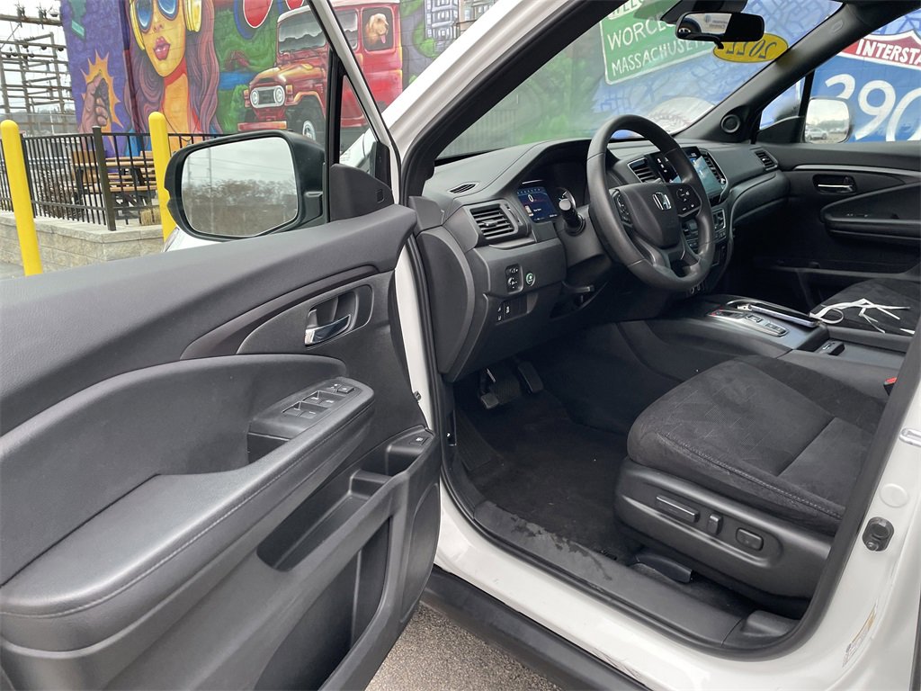 Used 2022 Honda Pilot Sport image 14