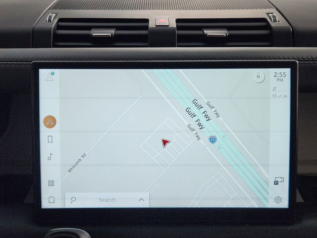 Used 2023 Land Rover Defender 130 SE image 16