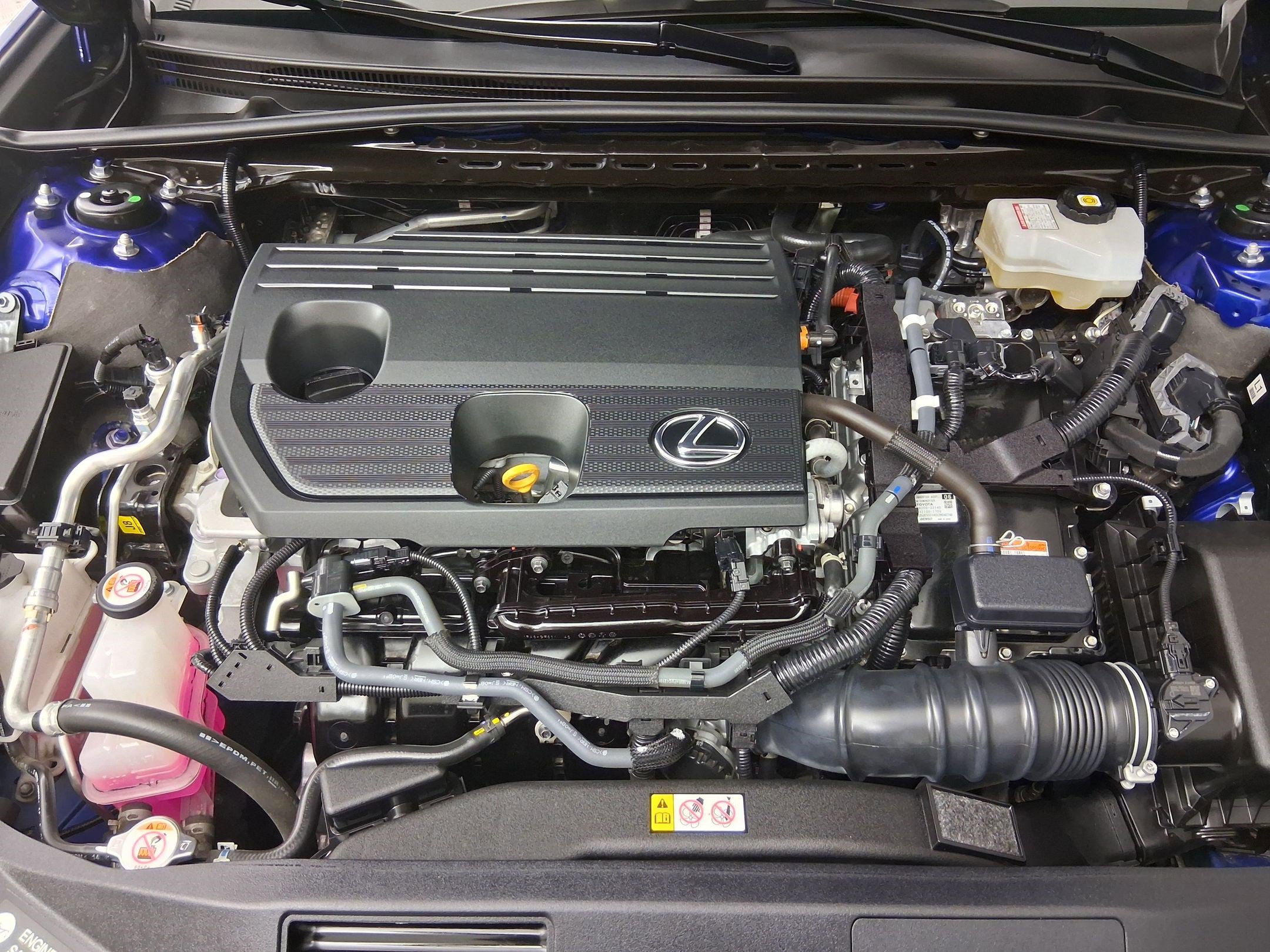 Used 2023 Lexus ES 300h F Sport image 34