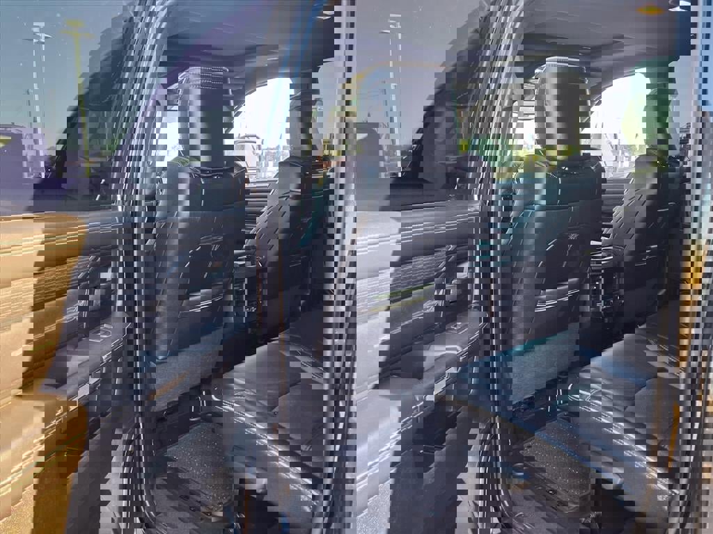 Used 2024 RAM 3500 Limited image 24