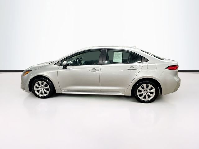 Used 2025 Toyota Corolla LE image 4