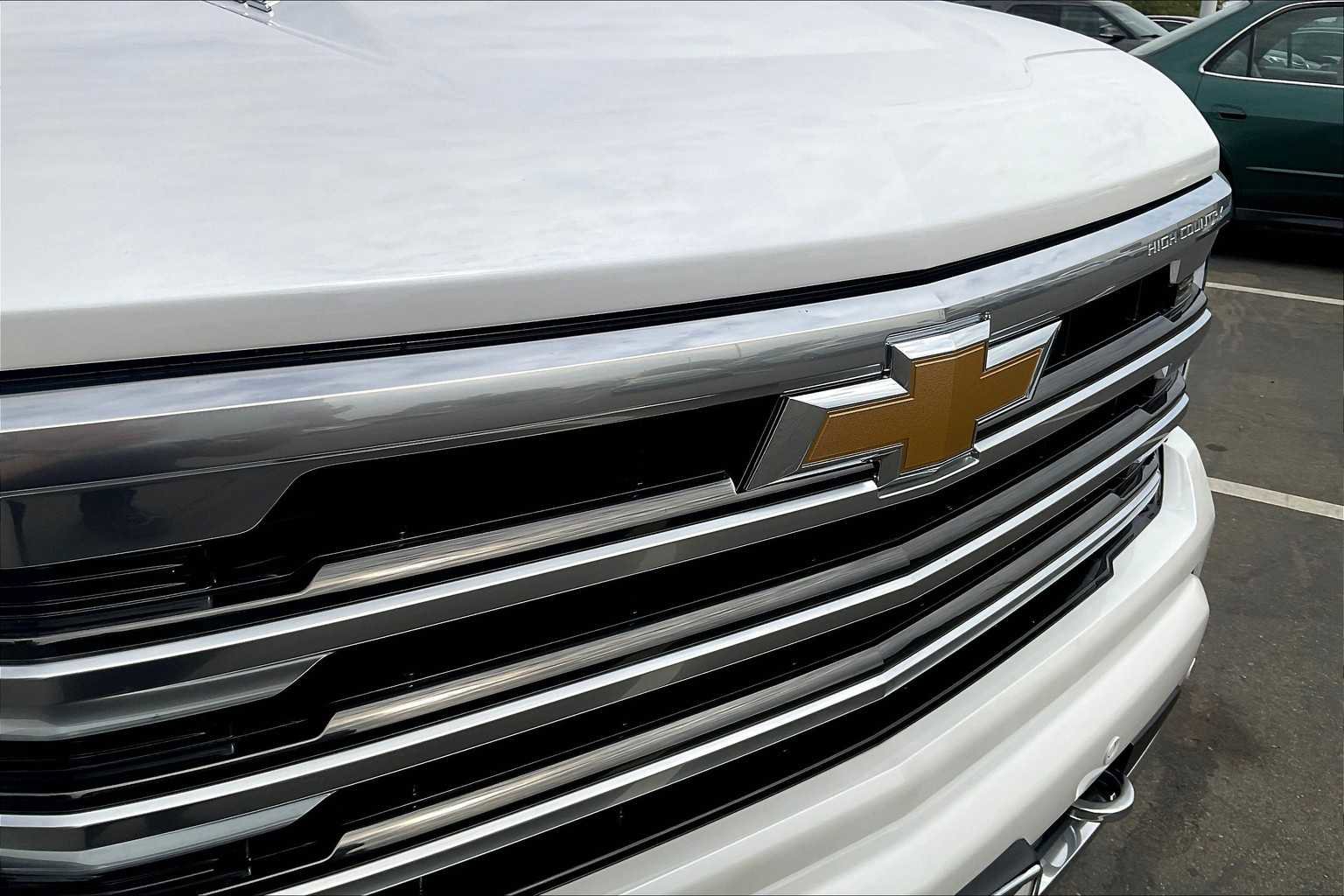 Used 2024 Chevrolet Silverado 1500 High Country w/ High Country Premium Package image 31