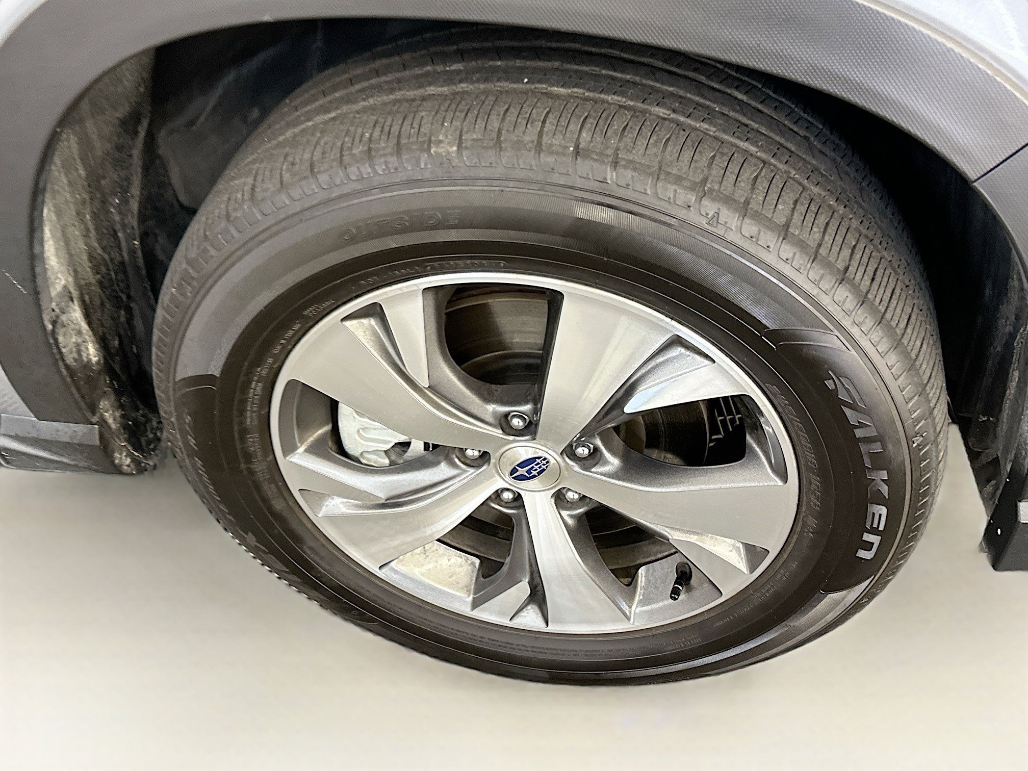 Used 2025 Subaru Ascent Premium image 11