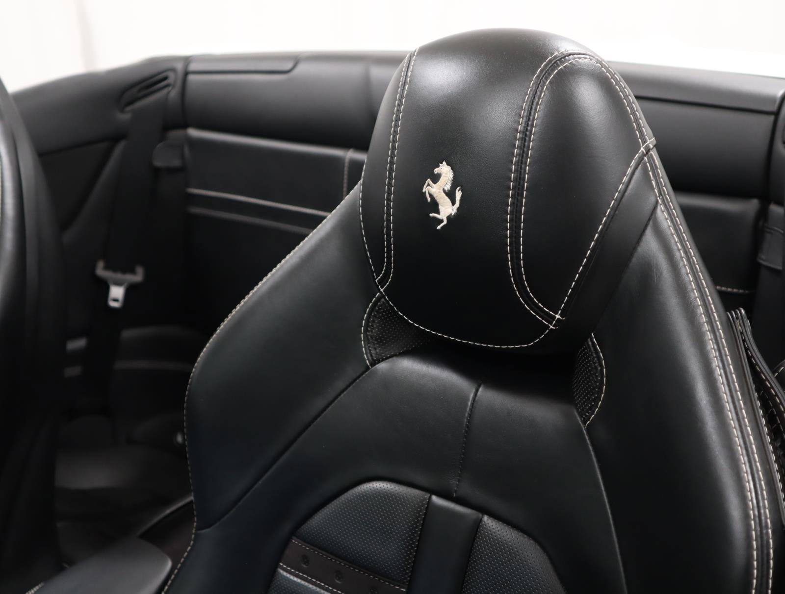 Used 2016 Ferrari California T image 19