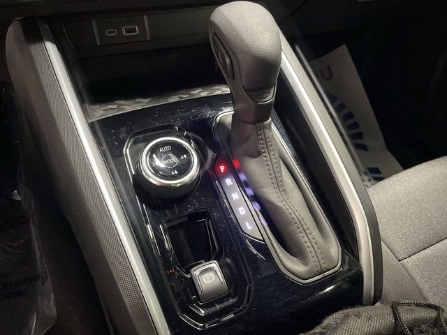 Certified 2023 Chevrolet Colorado Trail Boss w/ LPO, Flex Utility Package image 20