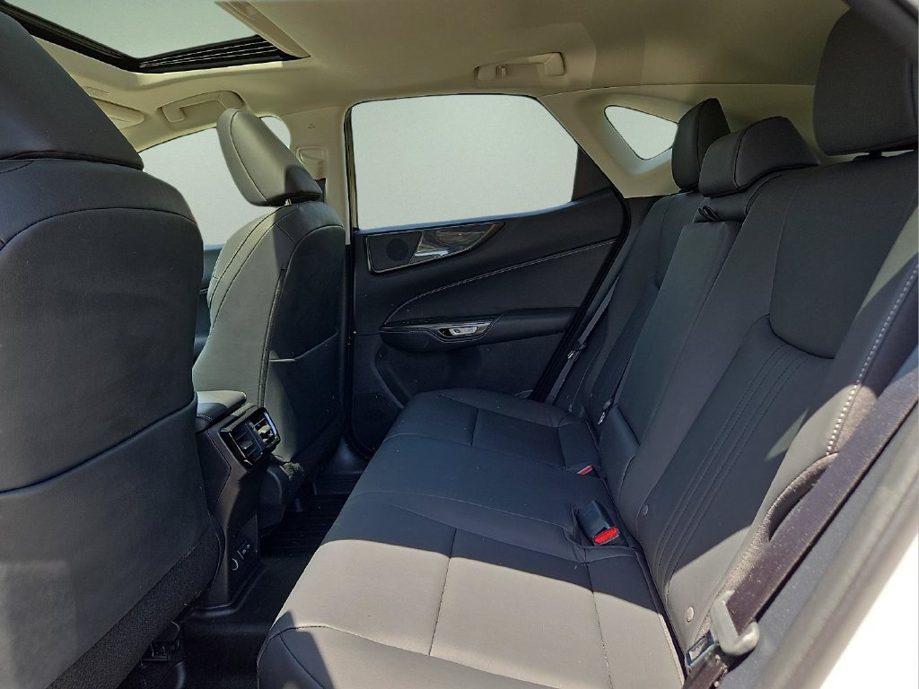 Used 2024 Lexus NX 350 AWD image 10