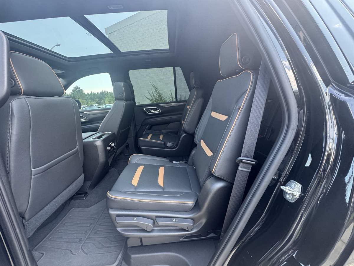 Used 2021 GMC Yukon AT4 AWD/4WD image 7
