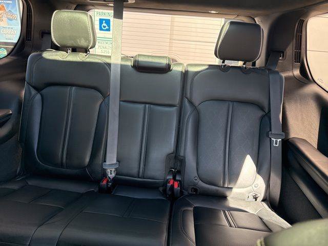 Used 2022 Jeep Grand Wagoneer Series II AWD/4WD image 31