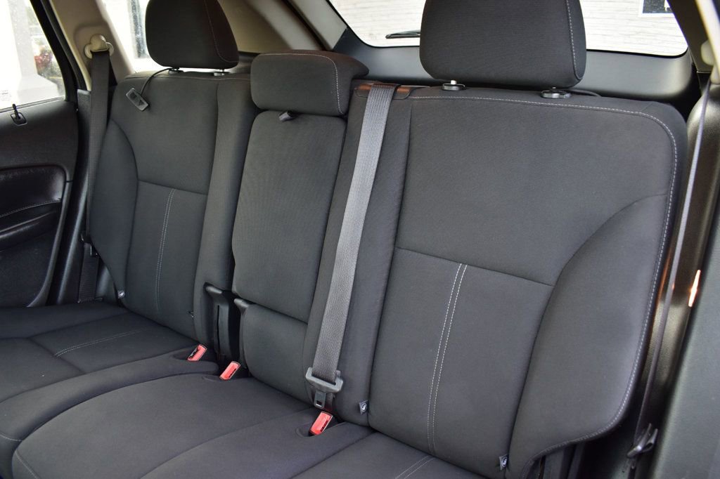 Used 2013 Ford Edge SE FWD image 21