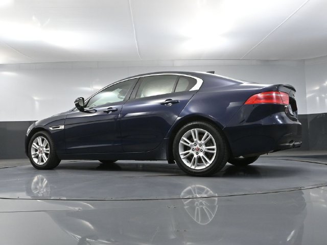 Used 2018 Jaguar XE Premium AWD/4WD image 44