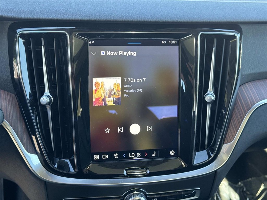 Used 2024 Volvo S60 B5 Plus image 12