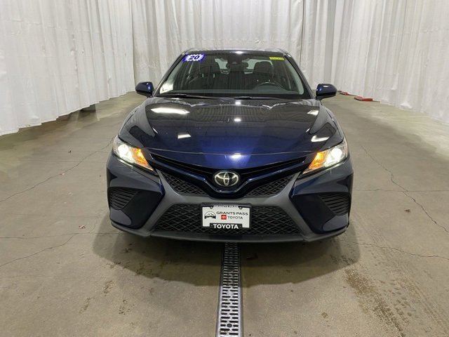 Used 2020 Toyota Camry SE image 9