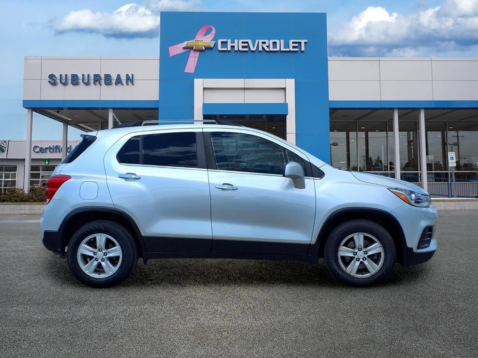 Used 2018 Chevrolet Trax LT w/ LT Convenience Package AWD/4WD image 4