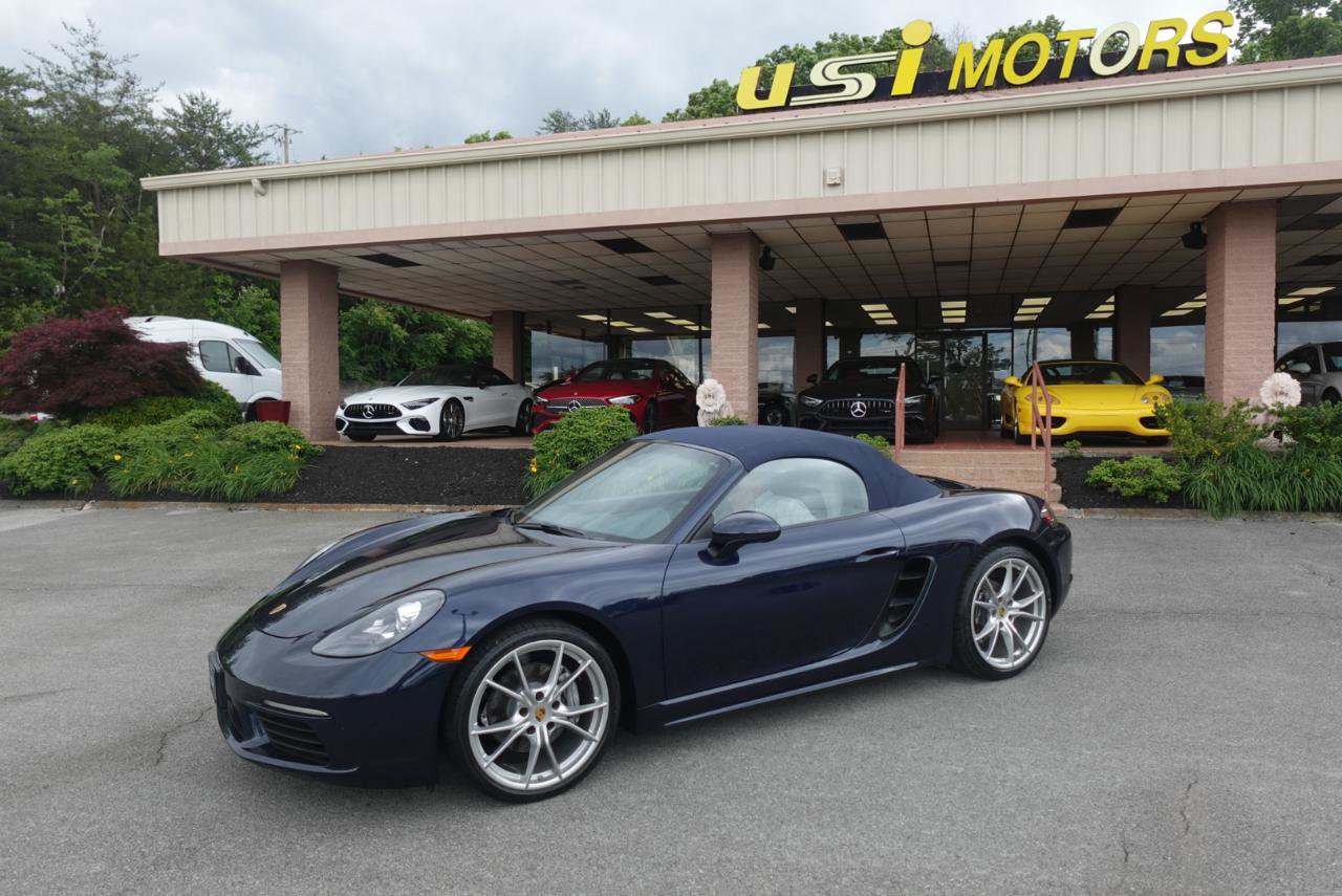 Used 2018 Porsche 718 Boxster RWD image 6