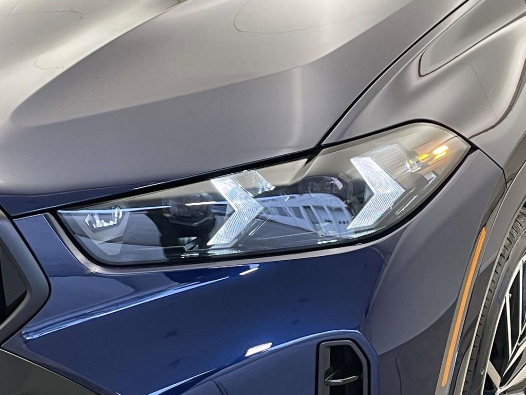 New 2026 BMW X6 M60i w/ Executive Package AWD/4WD image 9
