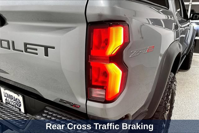 Used 2024 Chevrolet Colorado ZR2 w/ ZR2 Convenience Package III AWD/4WD image 32