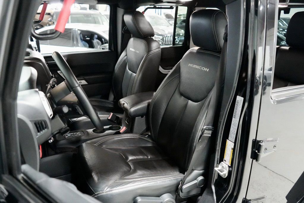 Used 2017 Jeep Wrangler Unlimited Rubicon image 10