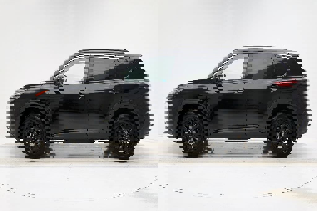 Used 2023 Nissan Rogue SV w/ SV Premium Package image 5